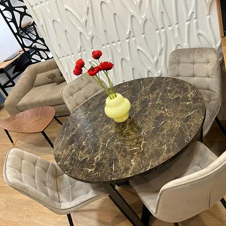 - Studio Pense Comme D'hotel * Paris